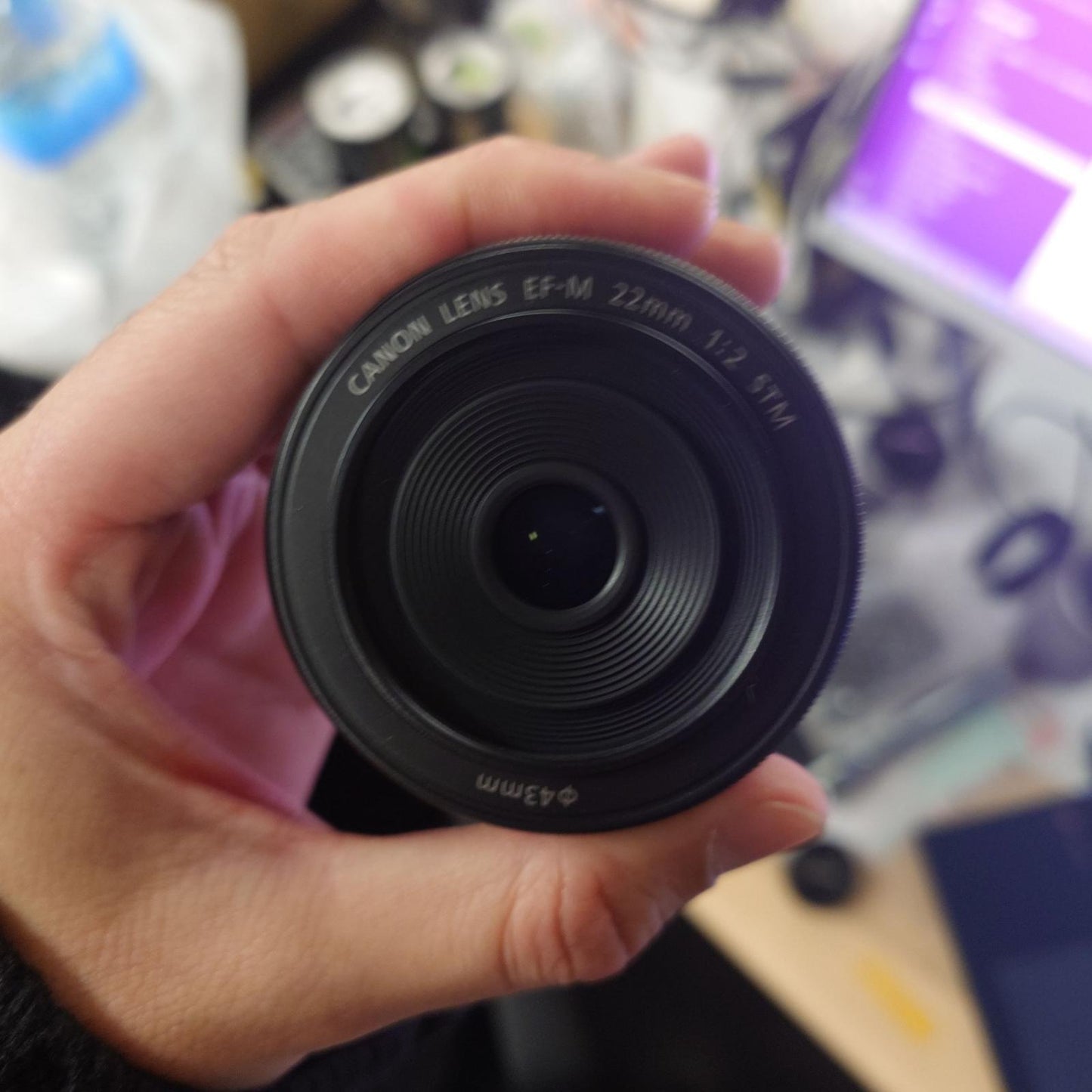 【全額返金保証】【最速発送】Canon EF-M22mm F2 STM [ブラック] 美品 動作確認済