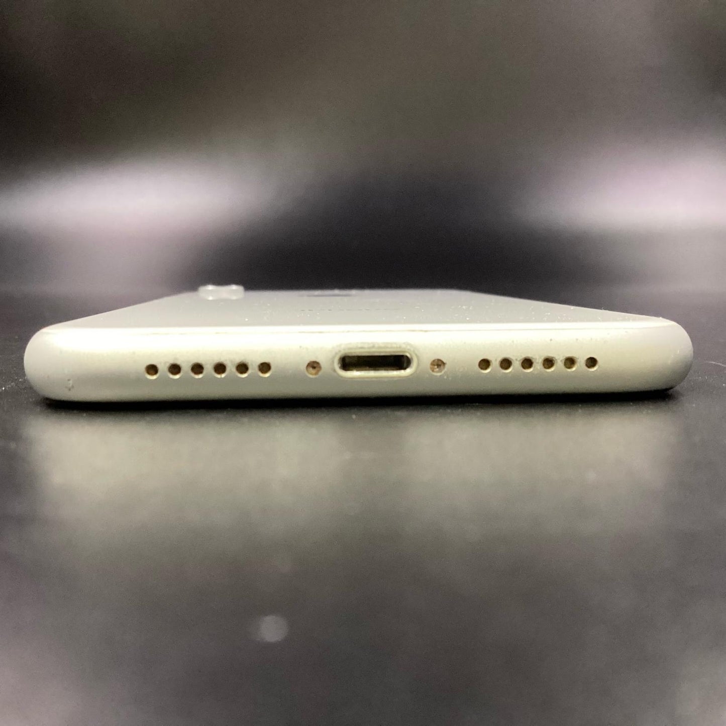 【最速発送】Apple iPhone iPhone XR 128GB ホワイト docomo 白ロム【難有】 79%