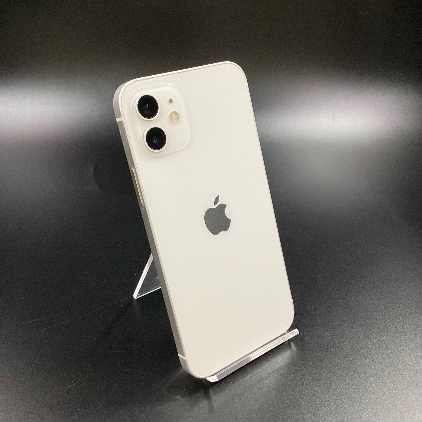 【全額返金保証】【最速発送】Apple iPhone iPhone 12 128GB ホワイト docomo 白ロム 動作確認済 69%