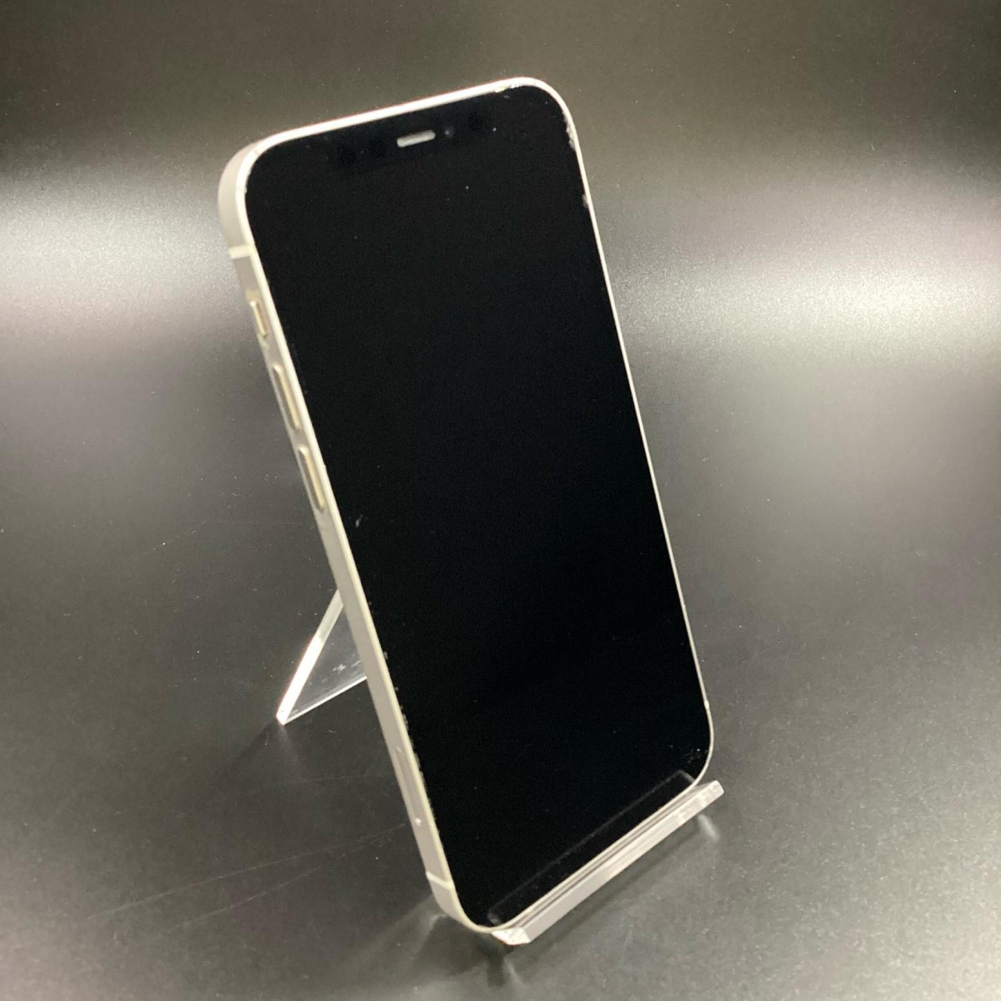 【全額返金保証】【最速発送】Apple iPhone iPhone 12 128GB ホワイト docomo 白ロム 動作確認済 69%