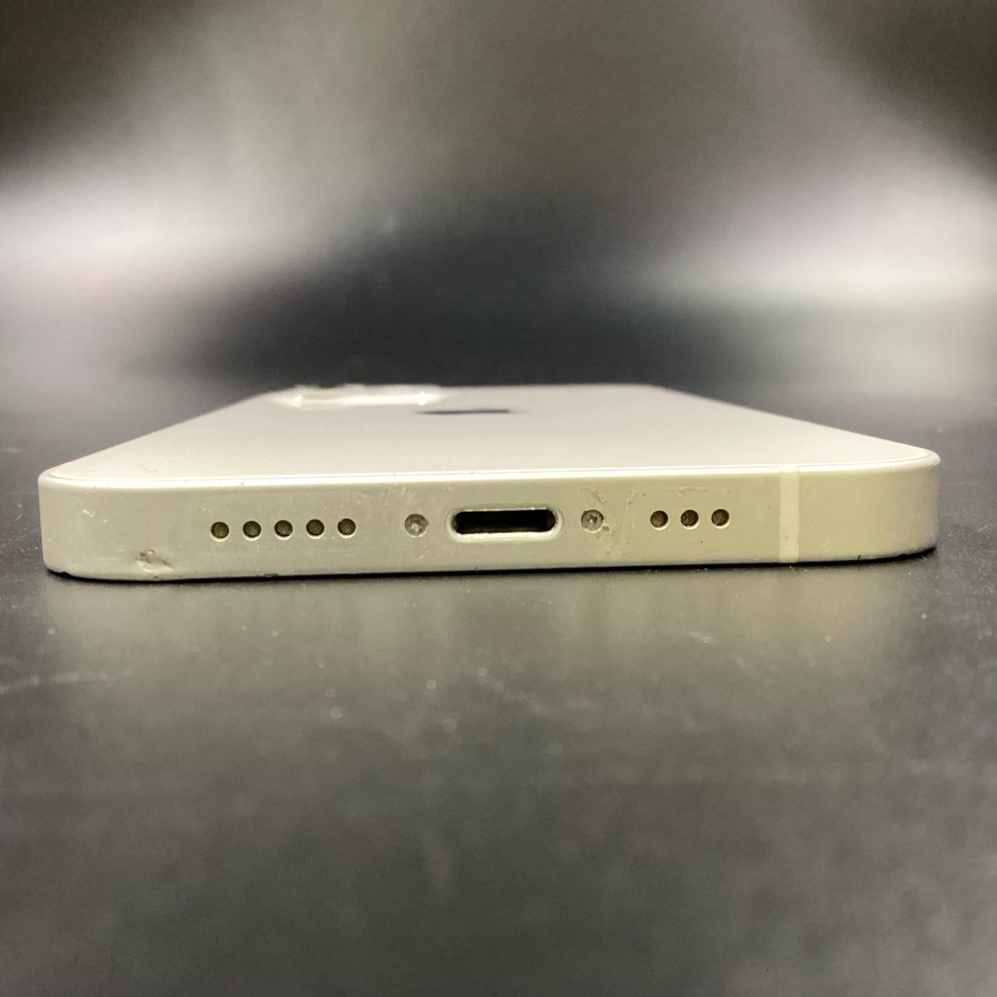 【全額返金保証】【最速発送】Apple iPhone iPhone 12 128GB ホワイト docomo 白ロム 動作確認済 69%