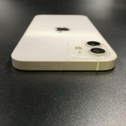 【全額返金保証】【最速発送】Apple iPhone iPhone 12 128GB ホワイト docomo 白ロム 動作確認済 69%