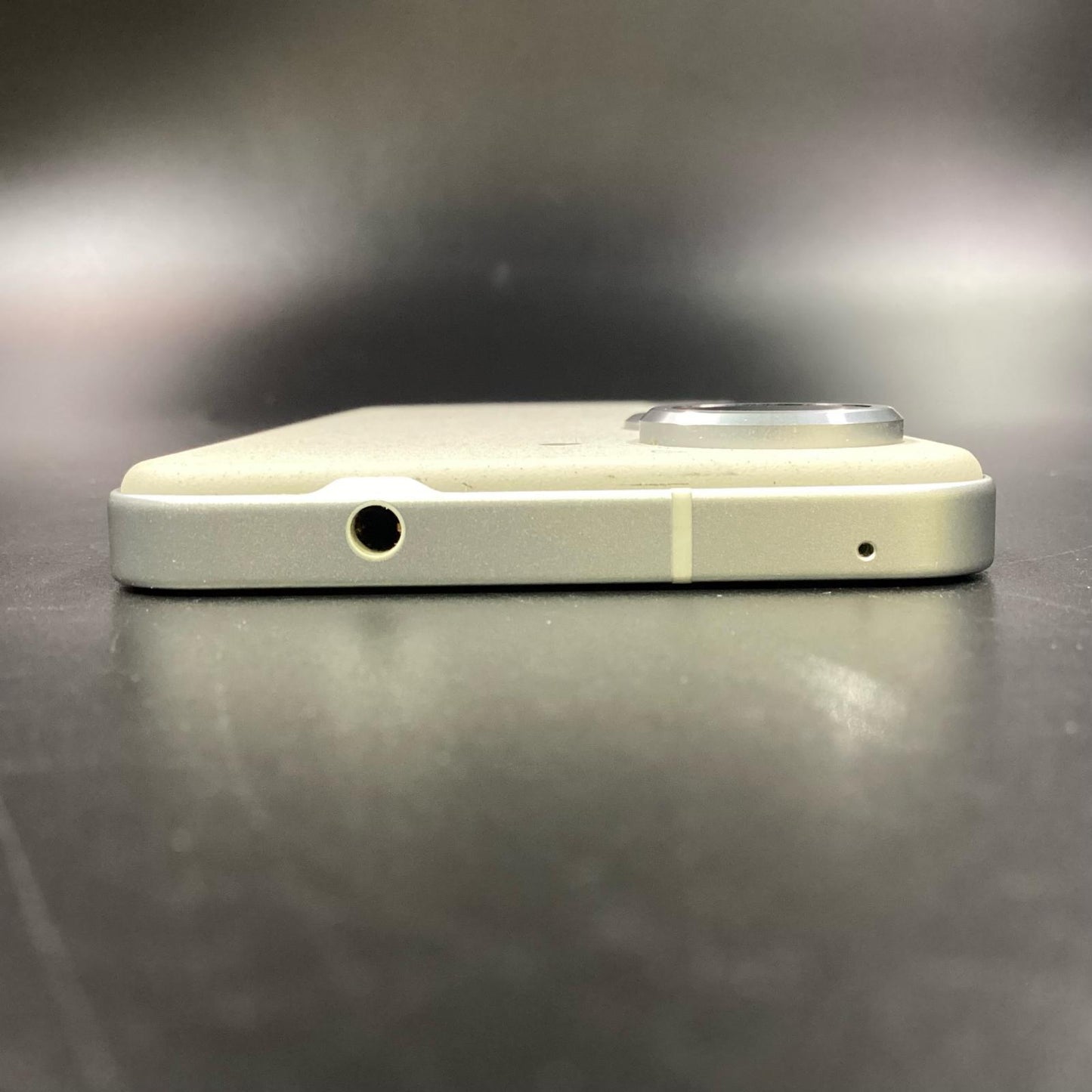 【全額返金保証】【最速発送】ASUS Zenfone 9 128GB ムーンライトホワイト mineo SIMフリー AI2202 白ロム 動作確認済