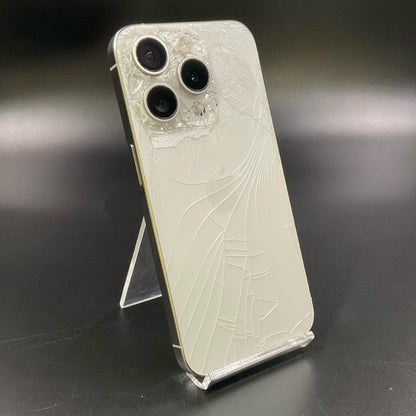【最速発送】Apple iPhone iPhone 15 Pro 256GB ホワイトチタニウム SIMフリー 白ロム【難有】 86%