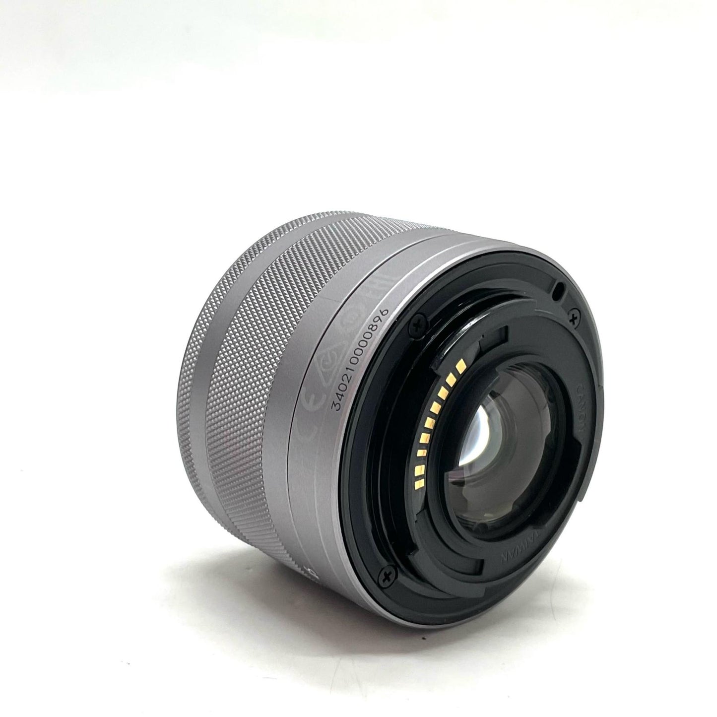 【最速発送】Canon EF-M 15-45mm F3.5-6.3 IS STM【難有】