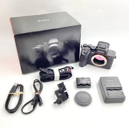 【全額返金保証】【最速発送】Sony デジタル一眼 α7R V ILCE-7RM5 ボディ 美品 動作確認済