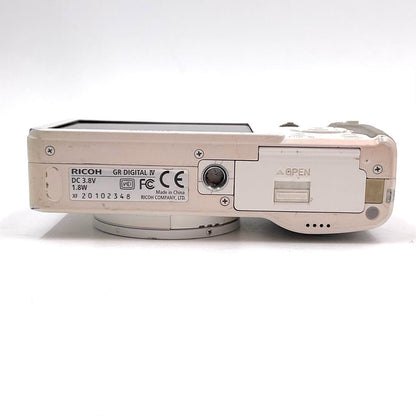 【全額返金保証】【最速発送】RICOH コンパクトデジタルカメラ GR DIGITAL IV 動作確認済
