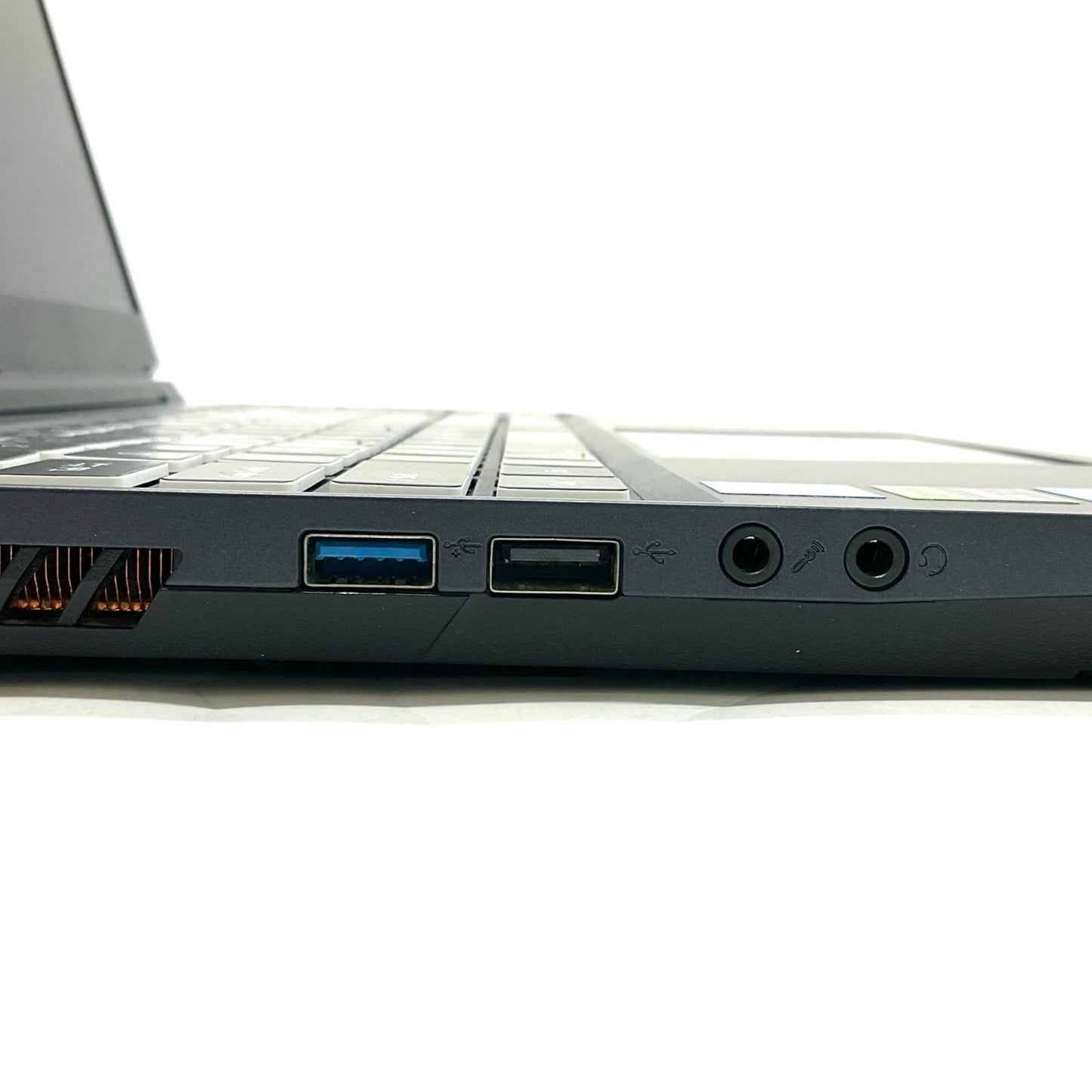 【最速発送】HASEE 神舟 CV15S 13th Gen Intel(R) Core(TM) i7-13700H 32GB M.2 SSD 512GB SSD 1TB NVIDIA GeForce RT 4070 Laptop GPU 74.4%【難有】