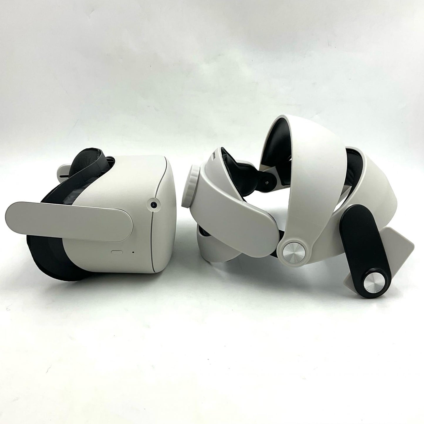 【全額返金保証】【最速発送】META Quest 2 VRヘッドセット KW49CM 美品 動作確認済