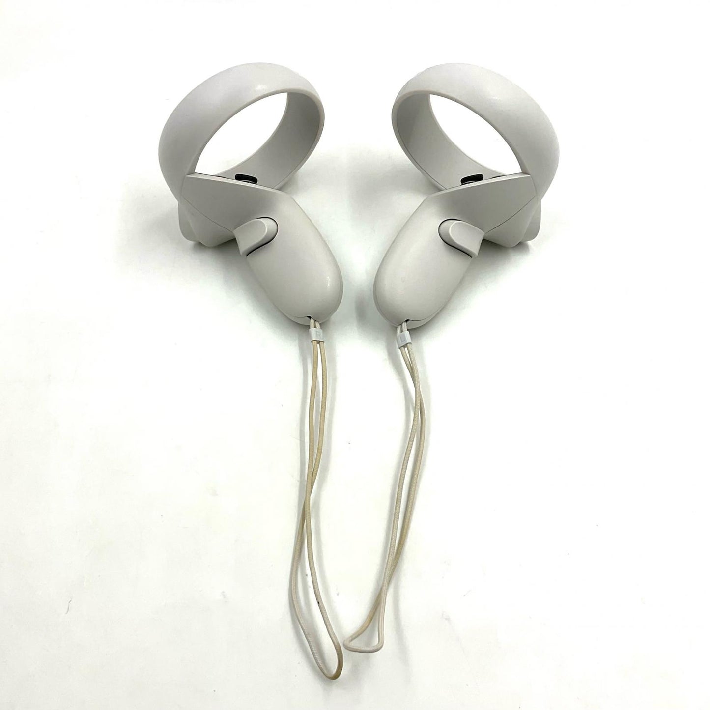 【全額返金保証】【最速発送】META Quest 2 VRヘッドセット KW49CM 美品 動作確認済