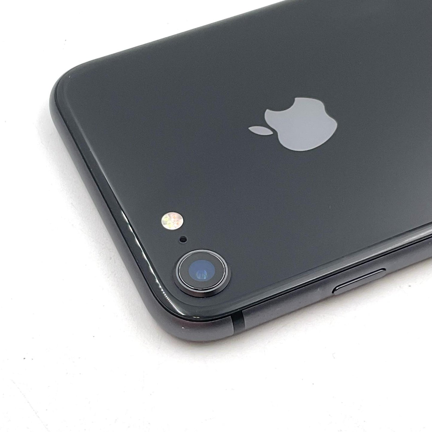 【全額返金保証】【最速発送】Apple iPhone iPhone 8 64GB スペースグレイ docomo SIMフリー 白ロム 動作確認済 74%