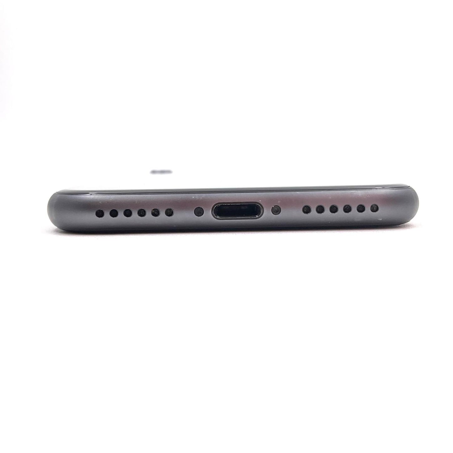 【全額返金保証】【最速発送】Apple iPhone iPhone 8 64GB スペースグレイ docomo SIMフリー 白ロム 動作確認済 74%