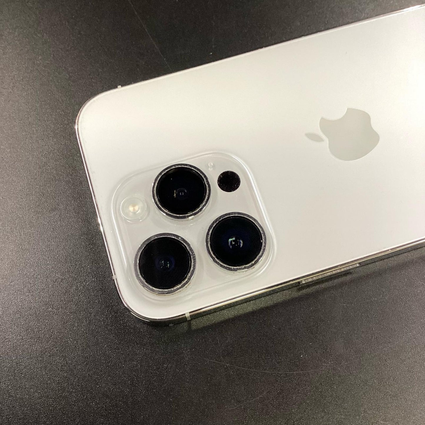 【全額返金保証】【最速発送】Apple iPhone iPhone 14 Pro 256GB シルバー SIMフリー 白ロム 動作確認済 86%