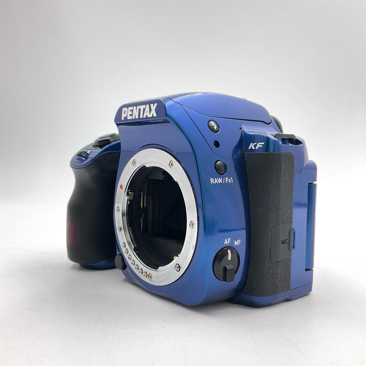 【全額返金保証】【最速発送】PENTAX デジタル一眼 KF ボディ クリスタルブルー 美品 動作確認済
