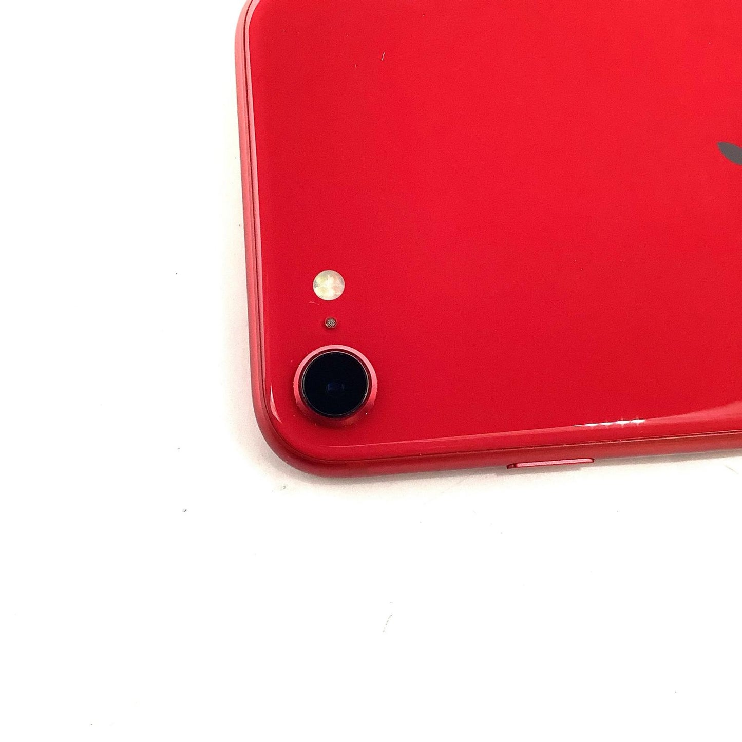 【全額返金保証】【最速発送】Apple iPhone iPhone SE（第2世代） 64GB docomo 白ロム 動作確認済 72%