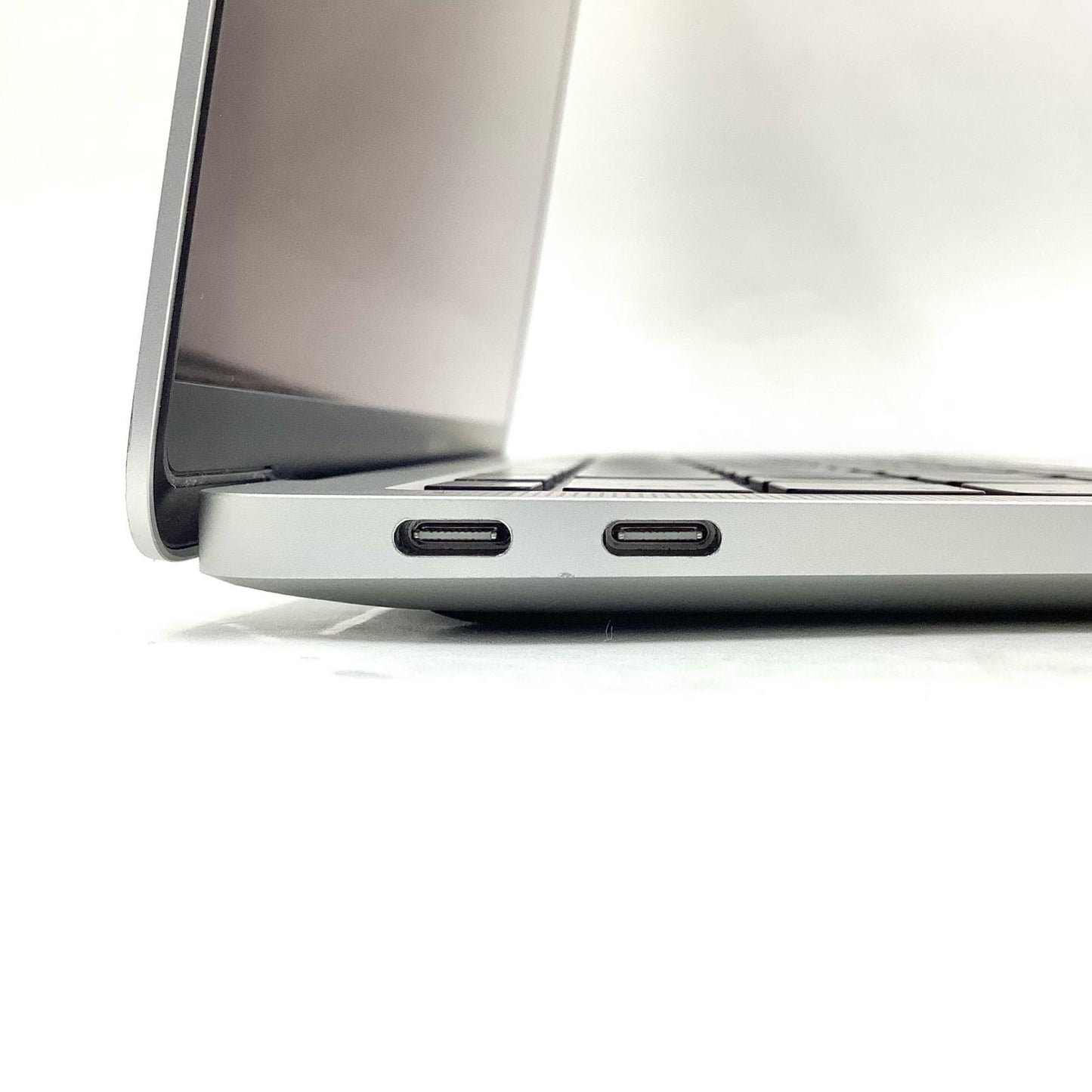 【全額返金保証】【最速発送】Apple MacBook Air 13インチ 2020 Apple M1 8GB 256GB シルバー 90% 美品 動作確認済