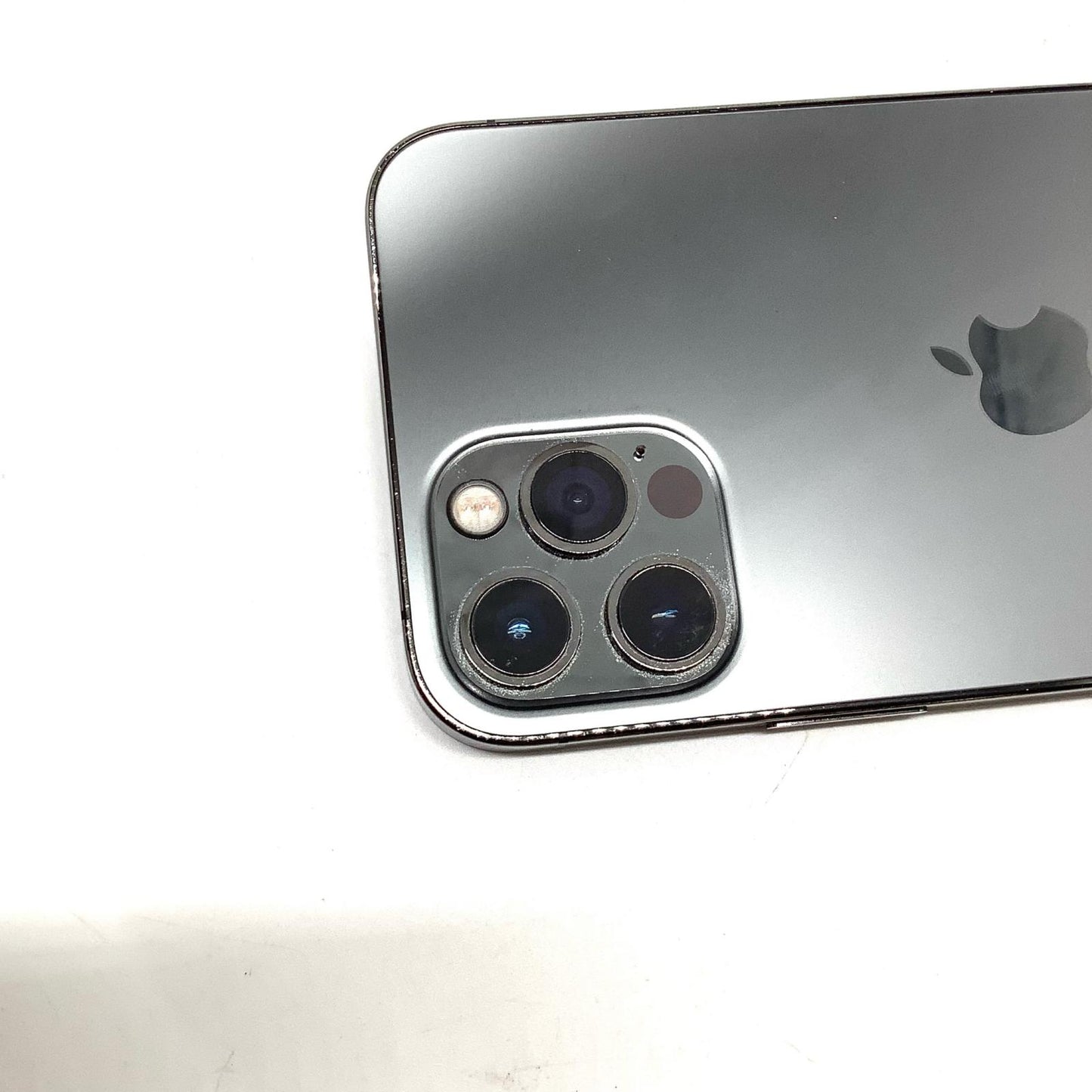 【全額返金保証】【最速発送】Apple iPhone iPhone 12 Pro 256GB グラファイト docomo 白ロム 動作確認済 75%
