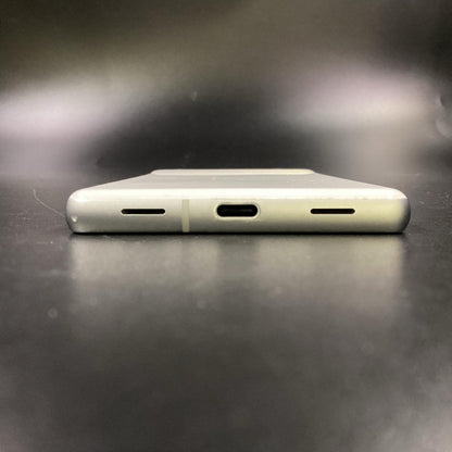【全額返金保証】【最速発送】Google Pixel 7a 128GB Snow au SIMフリー Pixel 7a 白ロム 美品 動作確認済