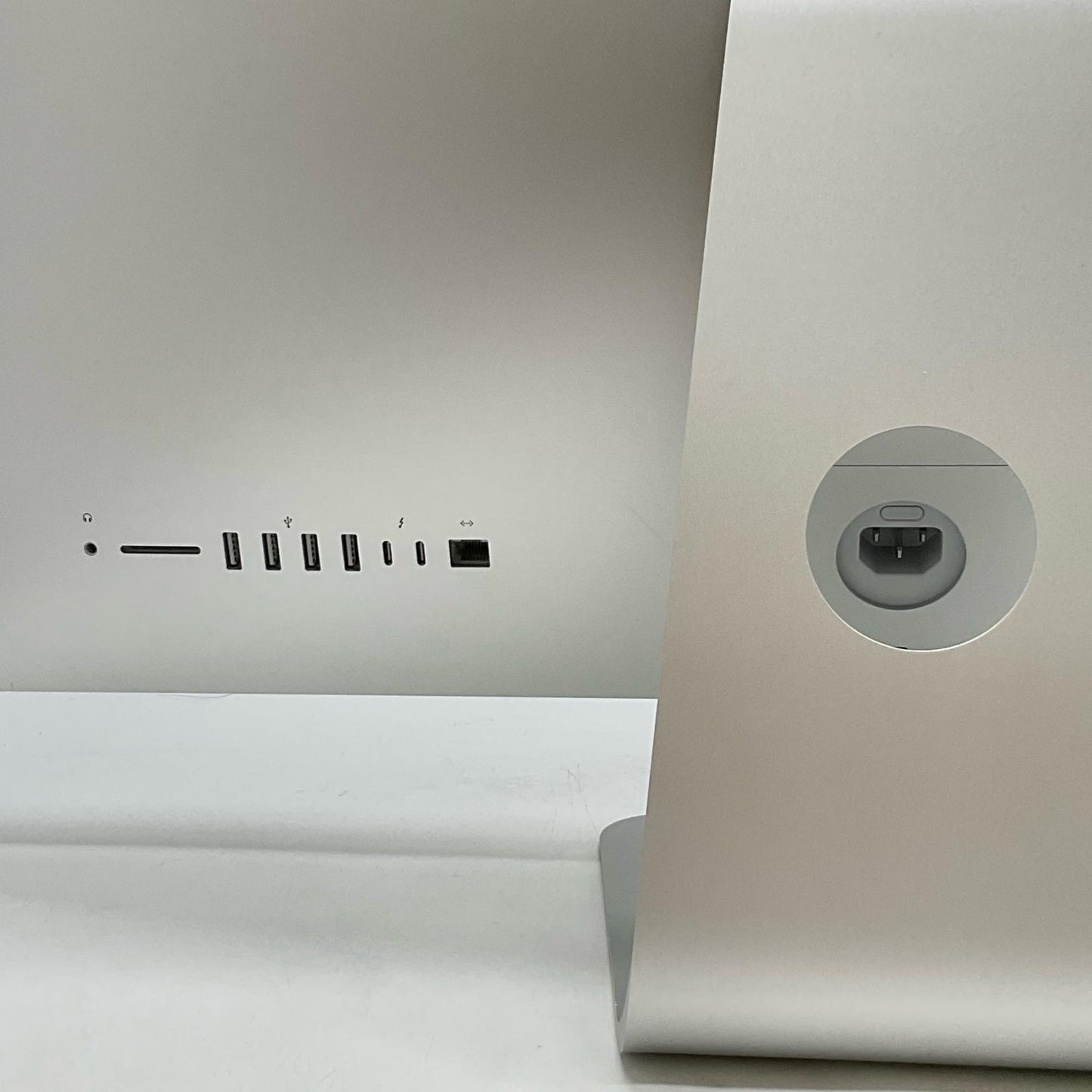 【全額返金保証】【最速発送】Apple iMac 27インチ Intel Core i5 3.4GHz 24GB フュージョンドライブ 2TB シルバー 美品 動作確認済