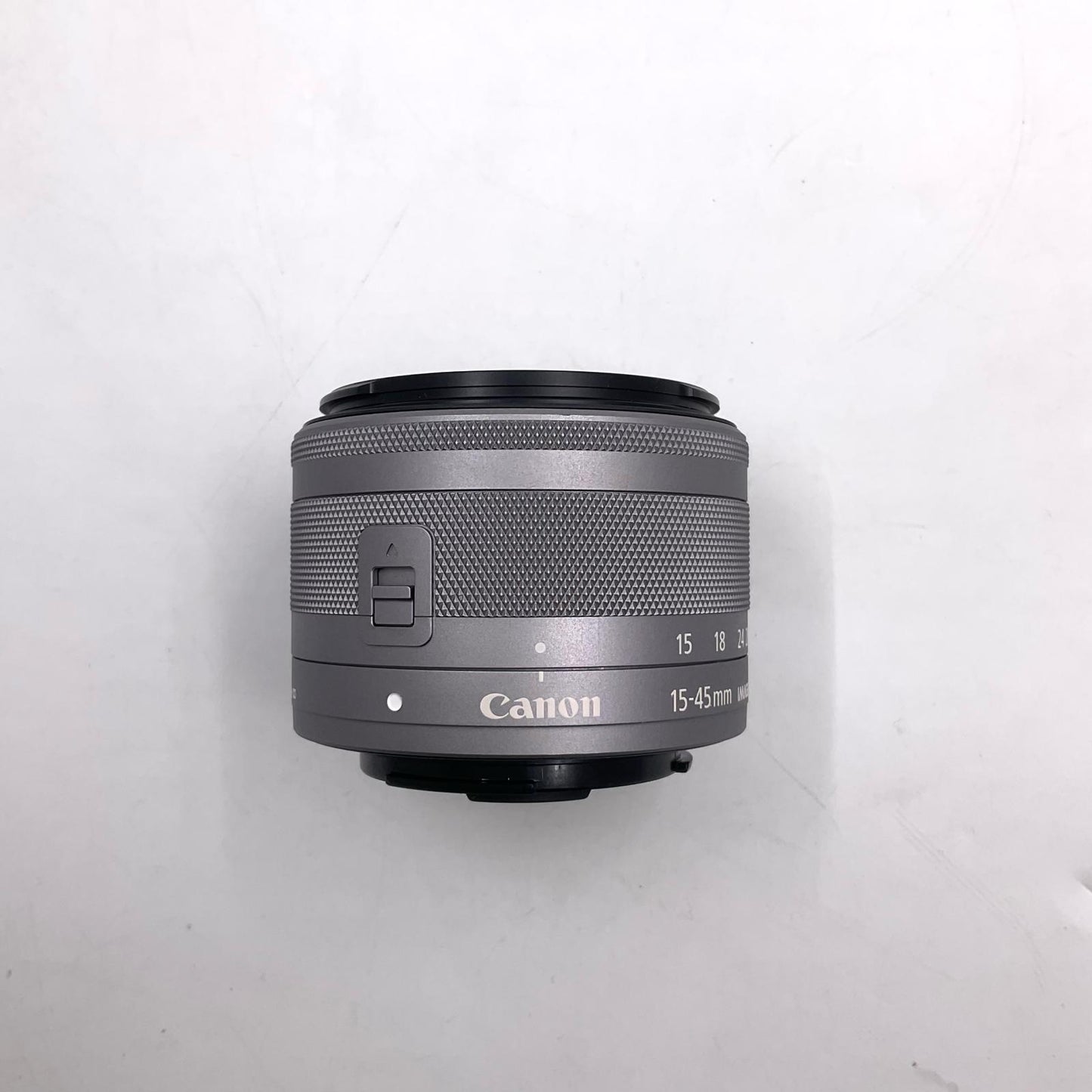 【全額返金保証】【最速発送】Canon EF-M15-45mm F3.5-6.3 IS STM [シルバー] 美品 動作確認済