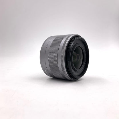 【全額返金保証】【最速発送】Canon EF-M15-45mm F3.5-6.3 IS STM [シルバー] 美品 動作確認済