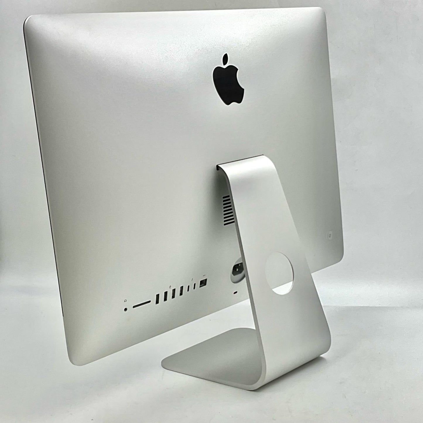 【全額返金保証】【最速発送】Apple iMac 21.5インチ クアッドコア intel core i5 16GB フュージョンドライブ 1TB シルバー 美品 動作確認済