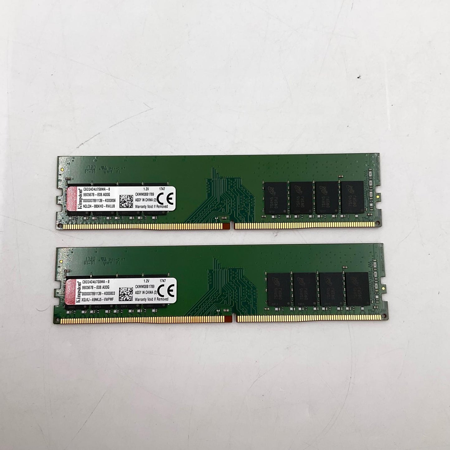 【全額返金保証】【最速発送】Kingston メモリ 8GBx2 CBD24D4U7S8MA-8 美品 動作確認済