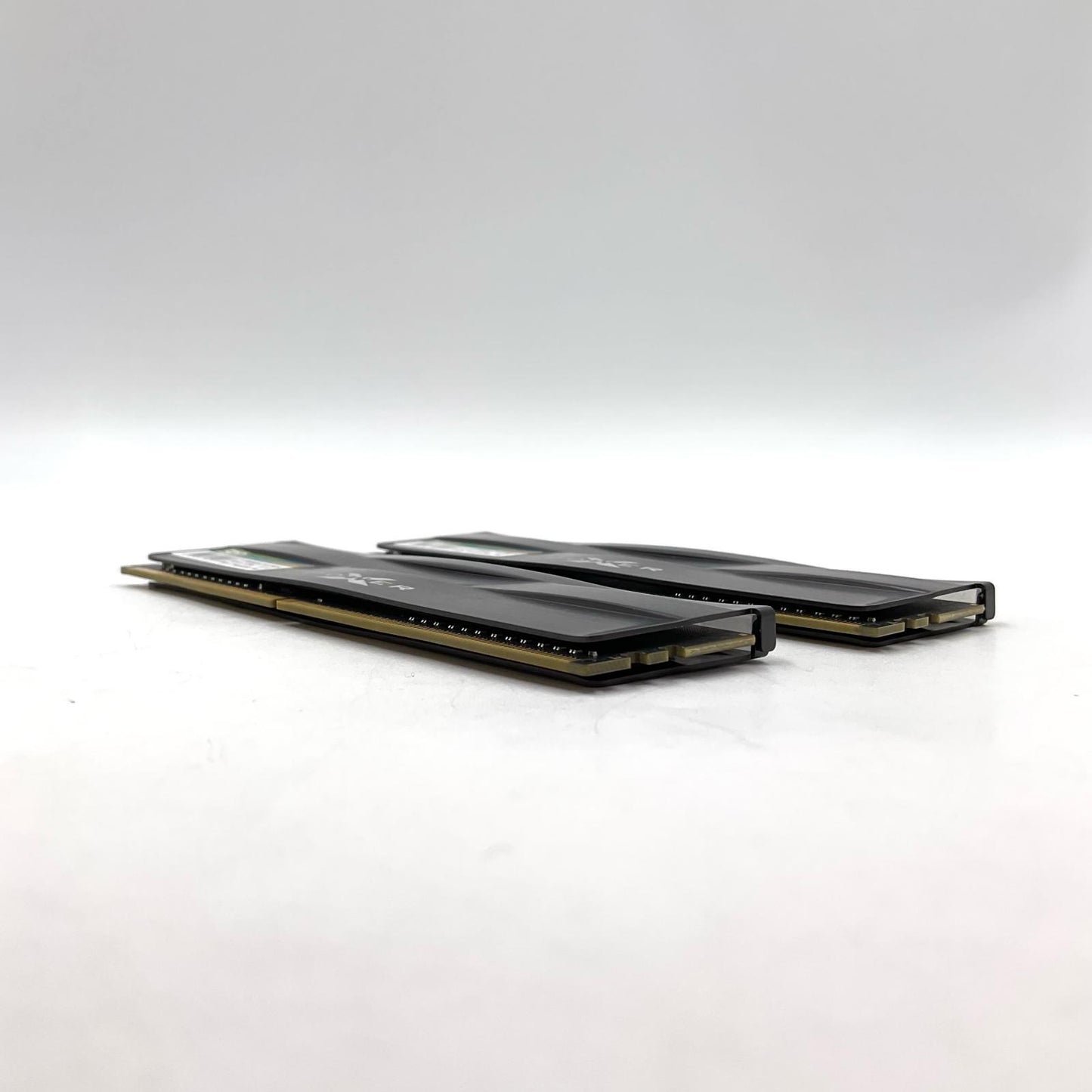 【全額返金保証】【最速発送】XPOWER メモリ DDR4 8GB×2 SP008GXLZU320BSC 美品 動作確認済