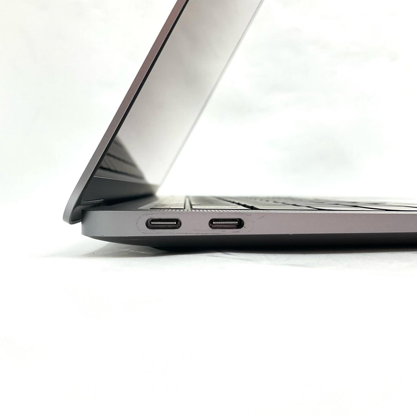 【全額返金保証】【最速発送】Apple MacBook Air 13.3インチ 2020 Apple M1 8GB 256GB スペースグレイ 85% 美品 動作確認済