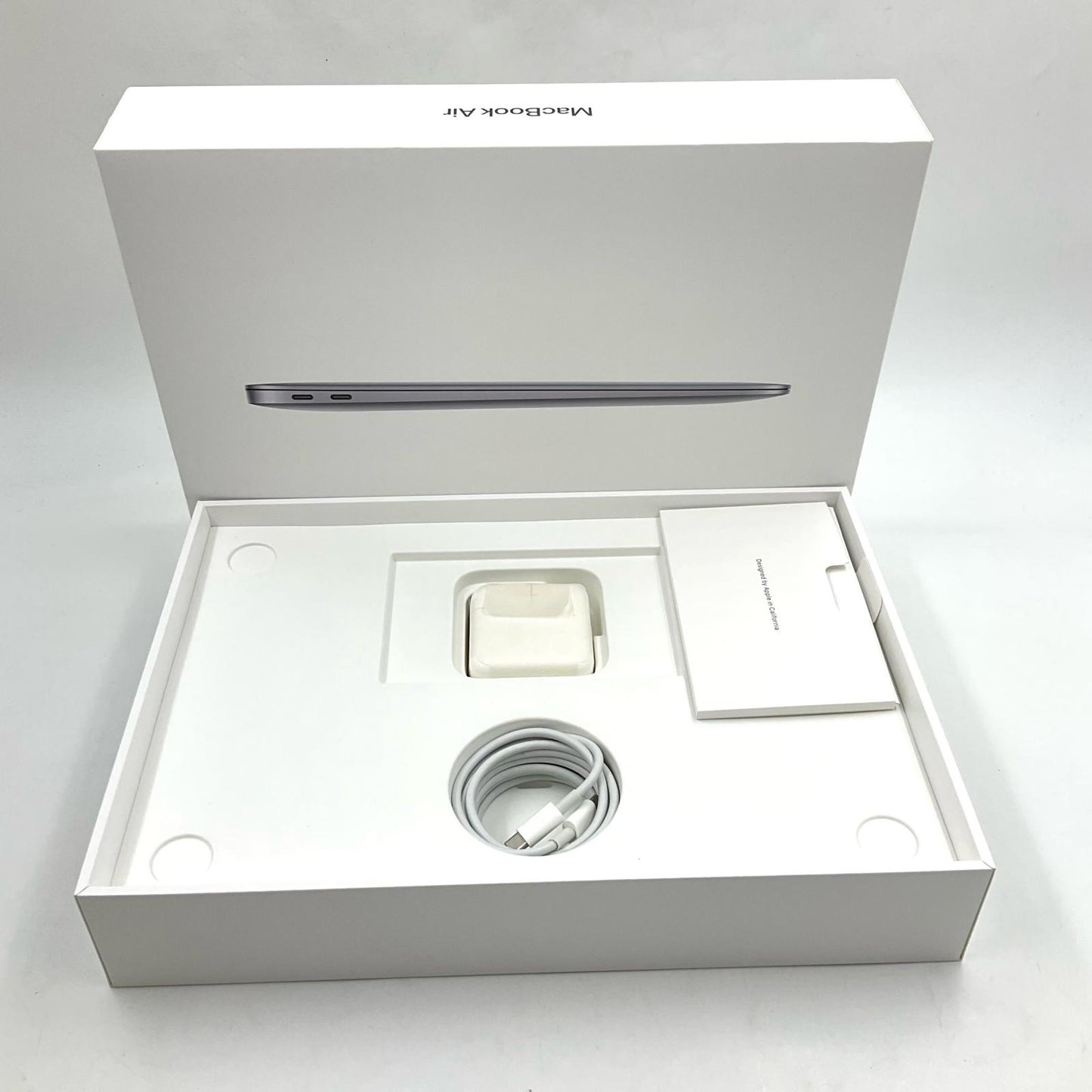 【全額返金保証】【最速発送】Apple MacBook Air 13.3インチ 2020 Apple M1 8GB 256GB スペースグレイ 85% 美品 動作確認済