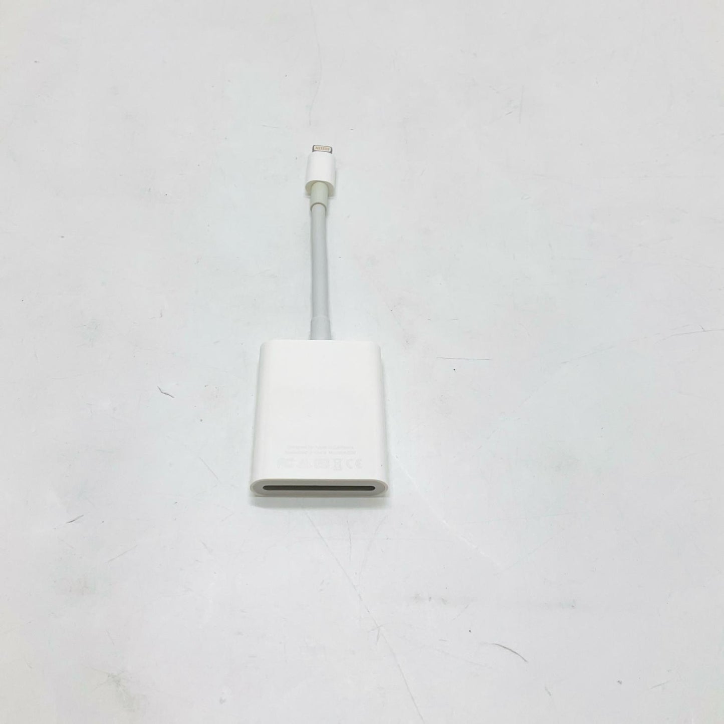 【全額返金保証】【最速発送】Apple Lightning to SD Card Camera Reader MJYT2AM/A 超美品 動作確認済
