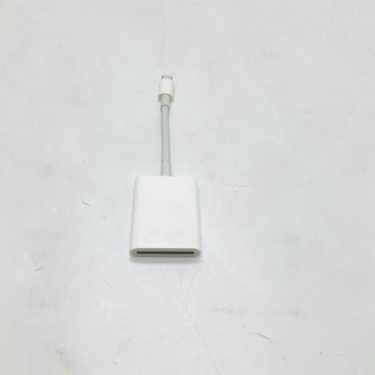 【全額返金保証】【最速発送】Apple Lightning to SD Card Camera Reader MJYT2AM/A 超美品 動作確認済