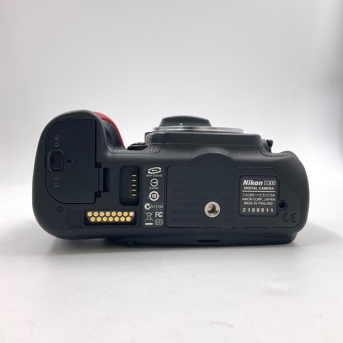 【全額返金保証】【最速発送】Nikon デジタル一眼 D300 ボディ ＋ MD-B10 バッテリーグリップ ブラック 美品 動作確認済