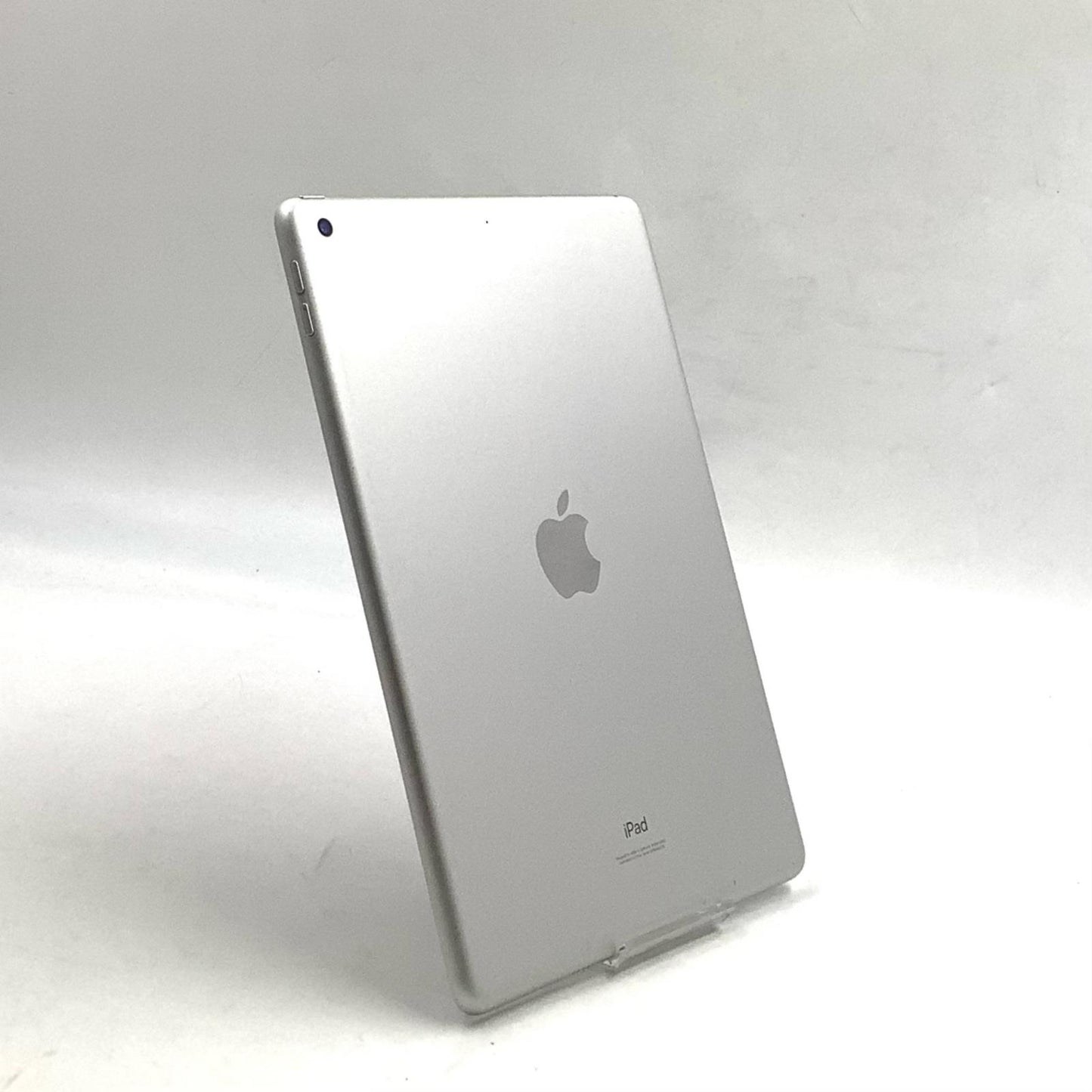 【全額返金保証】【最速発送】Apple iPad iPad 10.2インチ 第9世代 64GB シルバー Wi-Fi 動作確認済