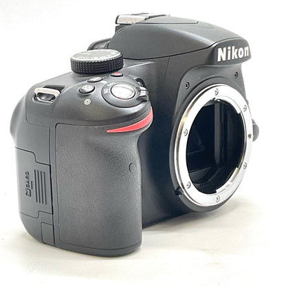 【最速発送】Nikon デジタル一眼 D3200 ボディ ブラック【難有】