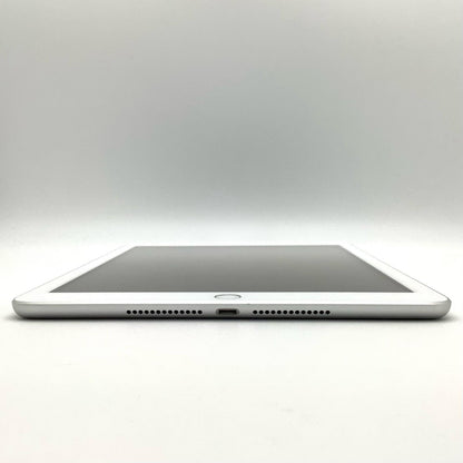 【全額返金保証】【最速発送】Apple iPad iPad 9.7インチ 第6世代 128GB シルバー Wi-Fi 超美品 動作確認済