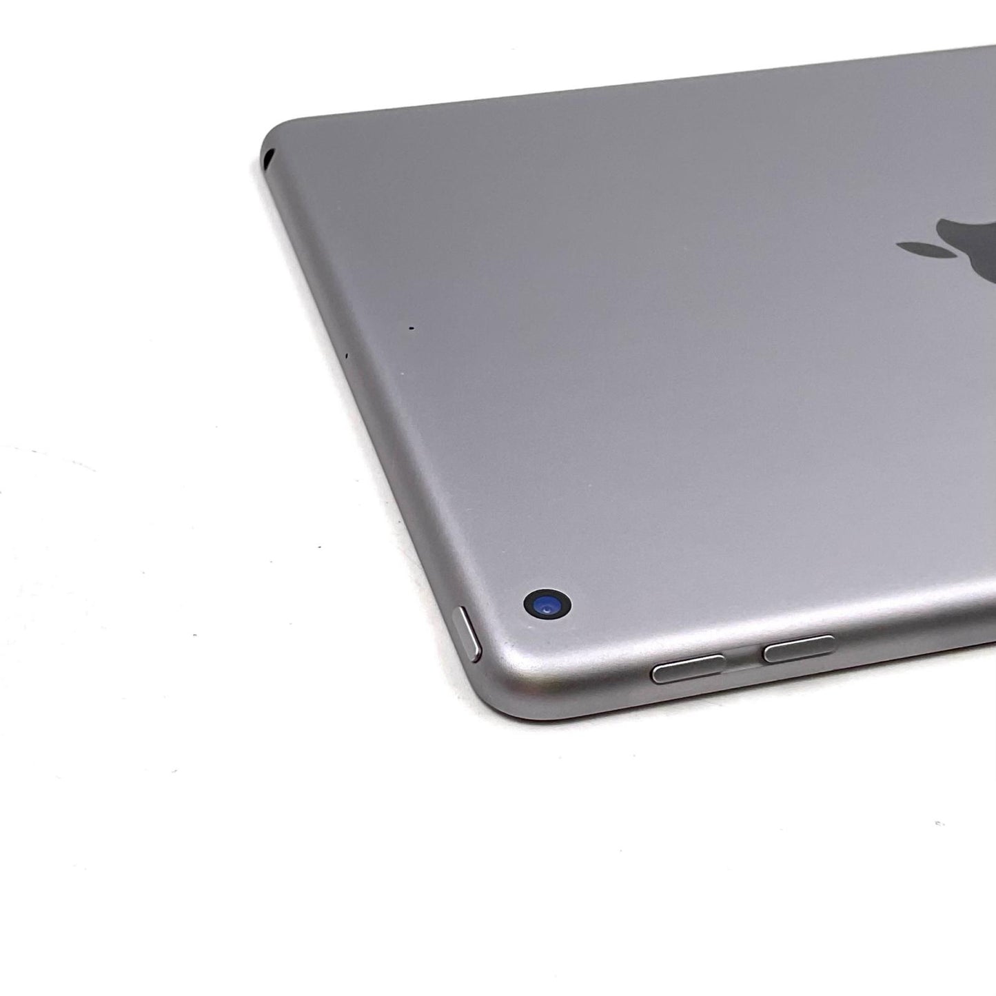 【全額返金保証】【最速発送】Apple iPad iPad 9.7インチ 第6世代 32GB スペースグレイ Wi-Fi 美品 動作確認済