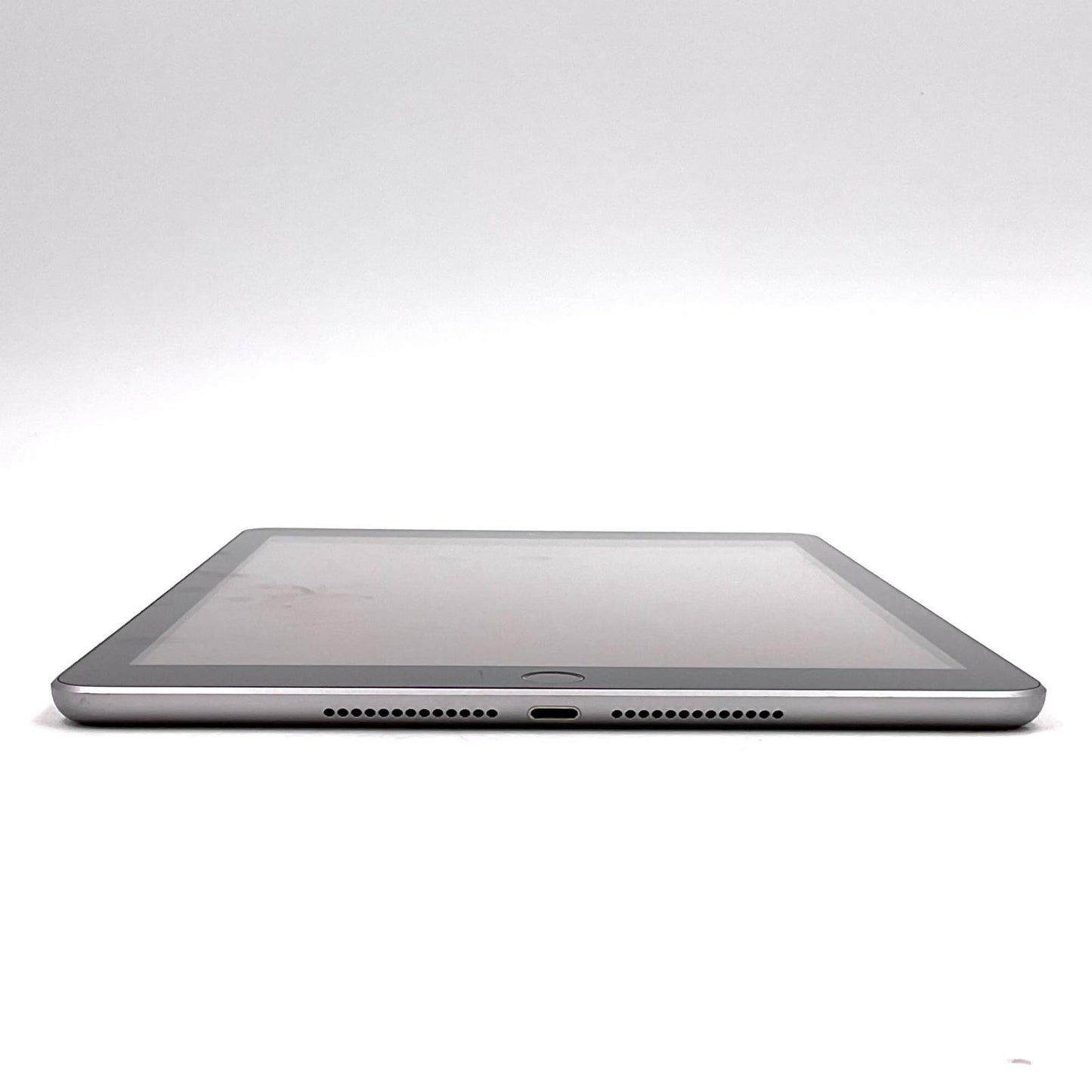 【全額返金保証】【最速発送】Apple iPad iPad 9.7インチ 第6世代 32GB スペースグレイ Wi-Fi 美品 動作確認済