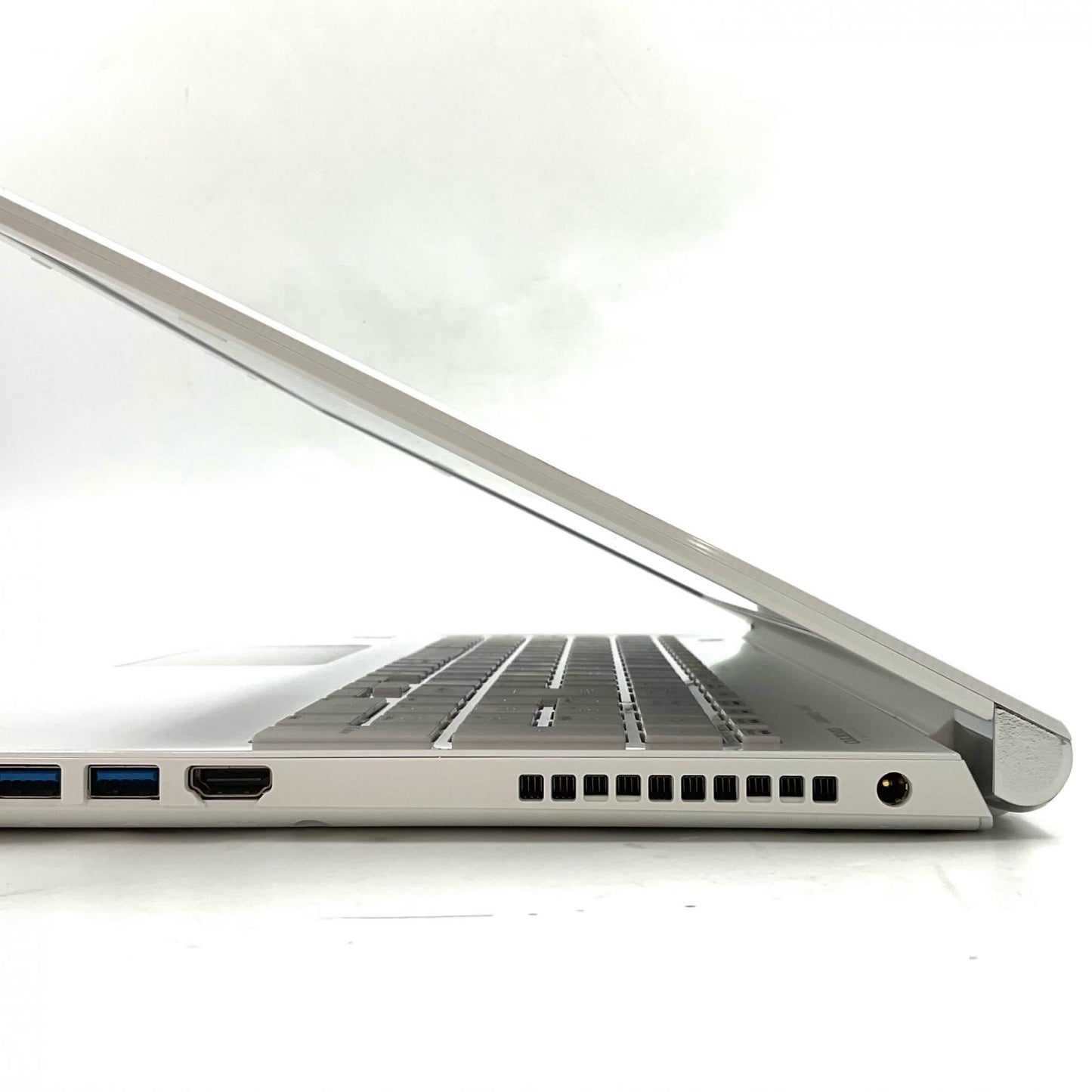 【全額返金保証】【最速発送】dynabook dynabook T55/GWS PT55GWS-SEA3 i5-8250U 8GB HDD 1TB 94.8% 美品 動作確認済