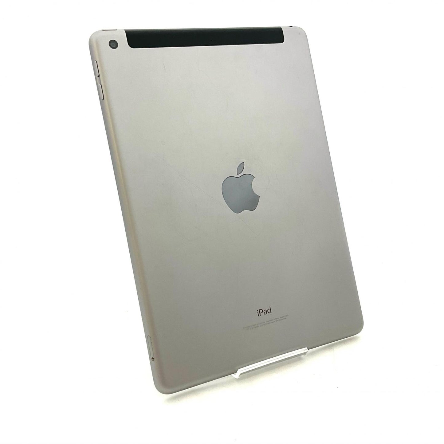 【最速発送】Apple iPad iPad 9.7インチ 第6世代 32GB シルバー WiFi+Cellular docomo 白ロム【難有】