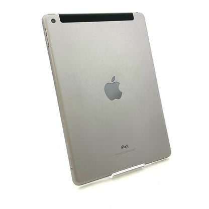 【最速発送】Apple iPad iPad 9.7インチ 第6世代 32GB シルバー WiFi+Cellular docomo 白ロム【難有】