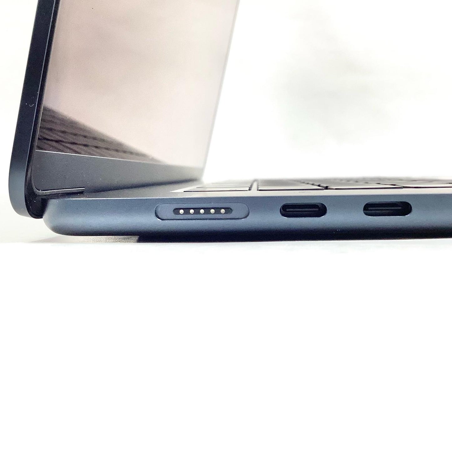 【全額返金保証】【最速発送】Apple MacBook Air 15インチ 2025 Apple M4 16GB 256GB ミッドナイト 100% 超美品 動作確認済