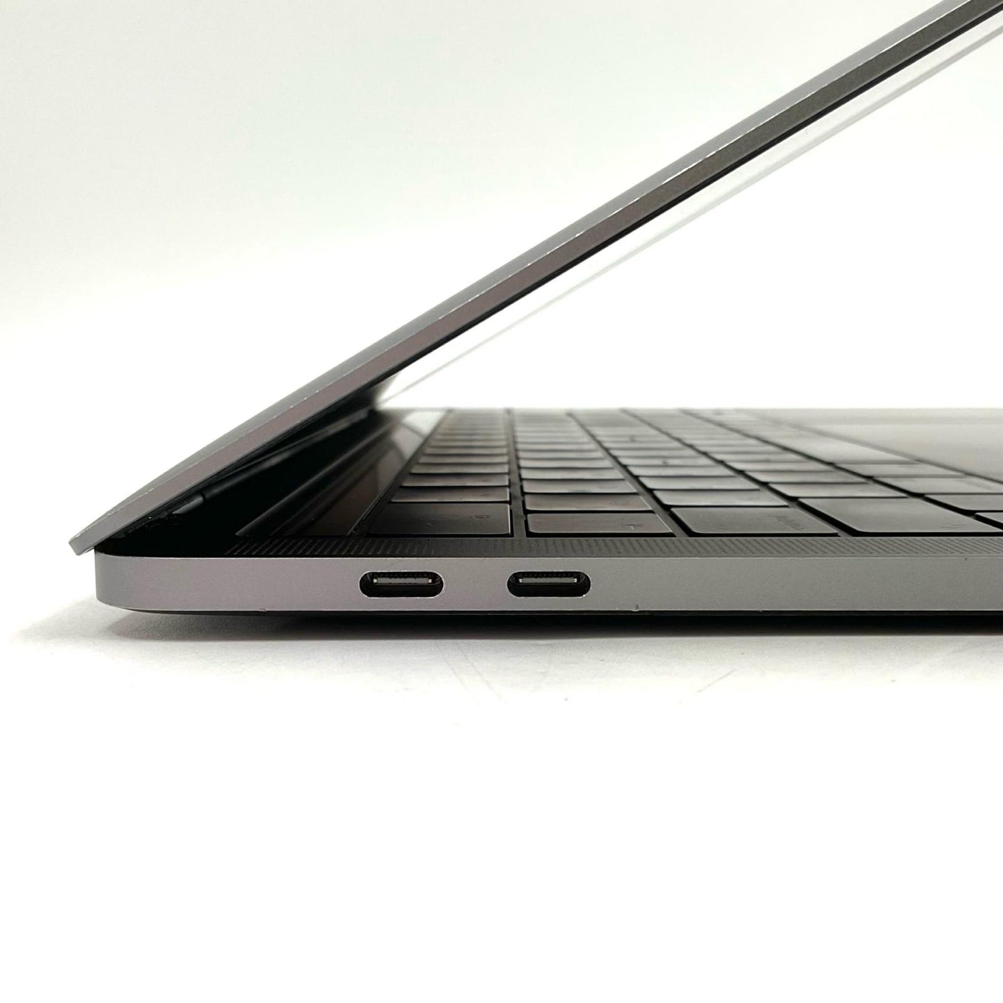 【全額返金保証】【最速発送】Apple MacBook Pro 13インチ 2019 2.4GHz Quad-Core Intel Core i5 8GB スペースグレイ 62% 動作確認済
