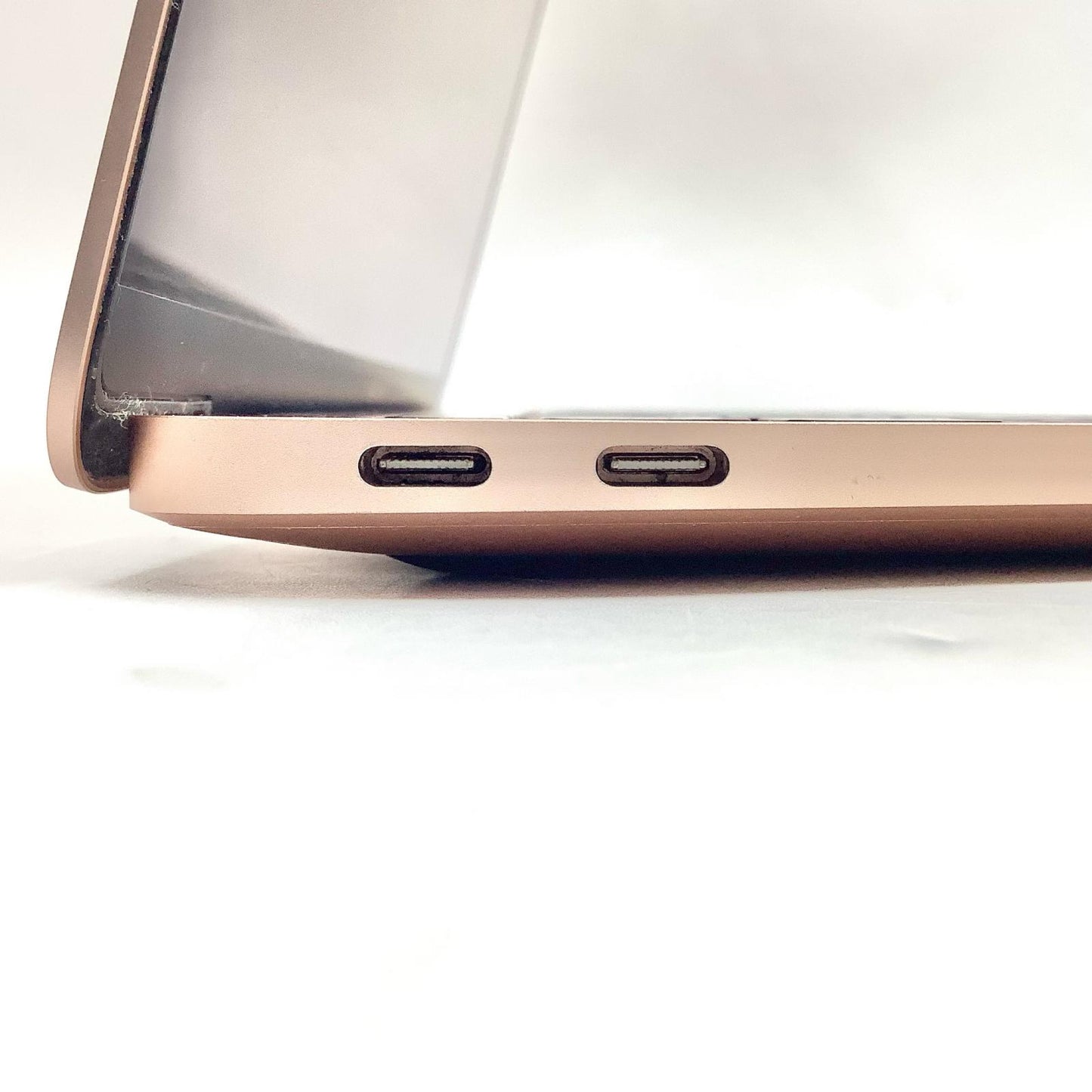 【全額返金保証】【最速発送】Apple MacBook Air 13.3インチ 2020 Apple M1 8GB 256GB ゴールド 95% 美品 動作確認済