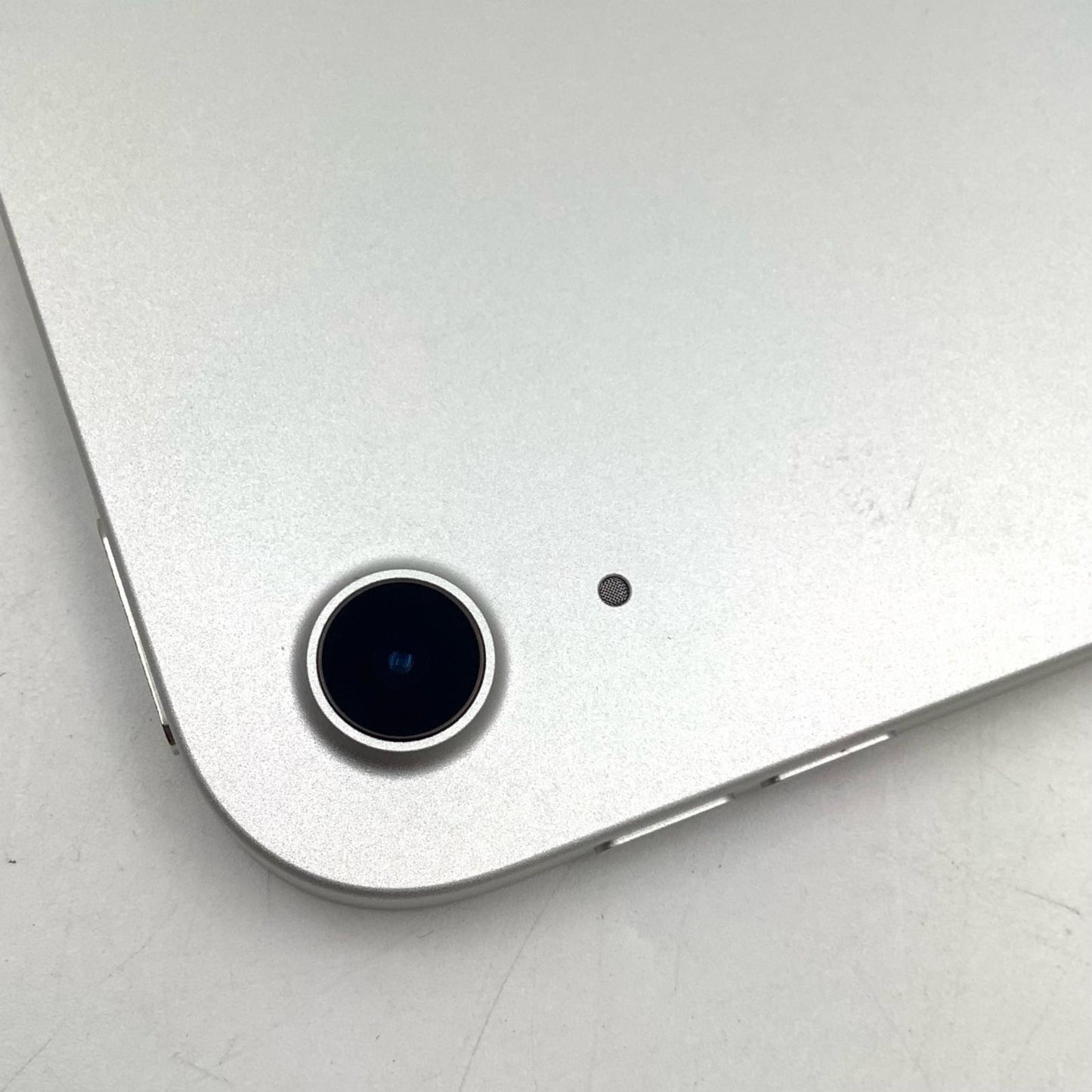 【全額返金保証】【最速発送】Apple iPad iPad 10.9インチ 第10世代 64GB シルバー Wi-Fi 美品 動作確認済