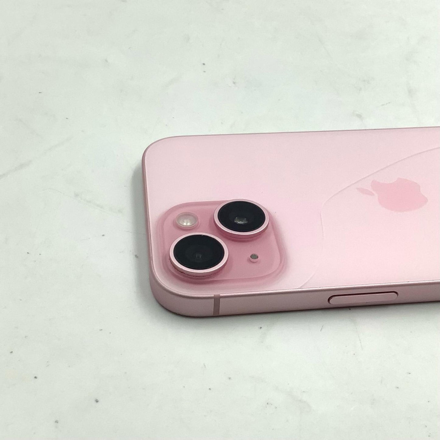 【最速発送】Apple iPhone iPhone 15 256GB ピンク 楽天モバイル 白ロム【難有】 79%