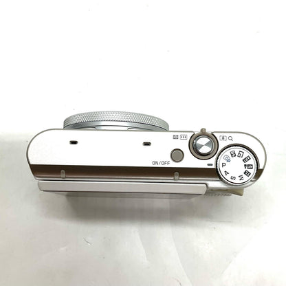 【全額返金保証】【最速発送】CASIO コンパクトデジタルカメラ HIGH SPEED EXILIM EX-ZR4000WE [ホワイト] 美品 動作確認済