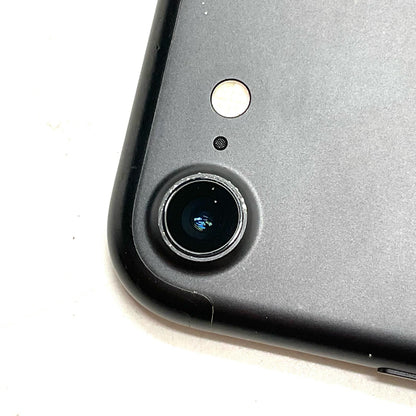 【全額返金保証】【最速発送】Apple iPhone iPhone 7 32GB ブラック au 白ロム 動作確認済
