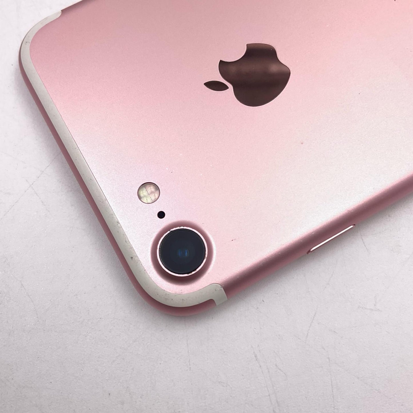 【全額返金保証】【最速発送】Apple iPhone iPhone 7 32GB ゴールド Softbank SIMフリー 白ロム 動作確認済 94%