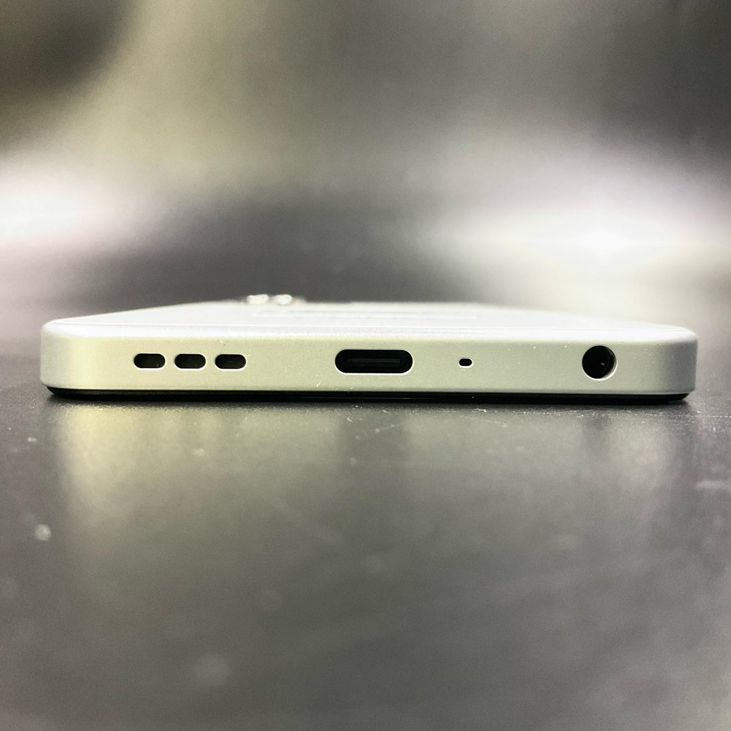 【全額返金保証】【最速発送】OPPO A 5 5G 128GB ホワイト au SIMフリー OPG06 白ロム 美品 動作確認済